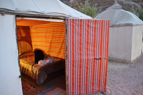 seven wonders bedouin camp petra