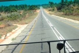 hitchhiking back to maputo from tofo